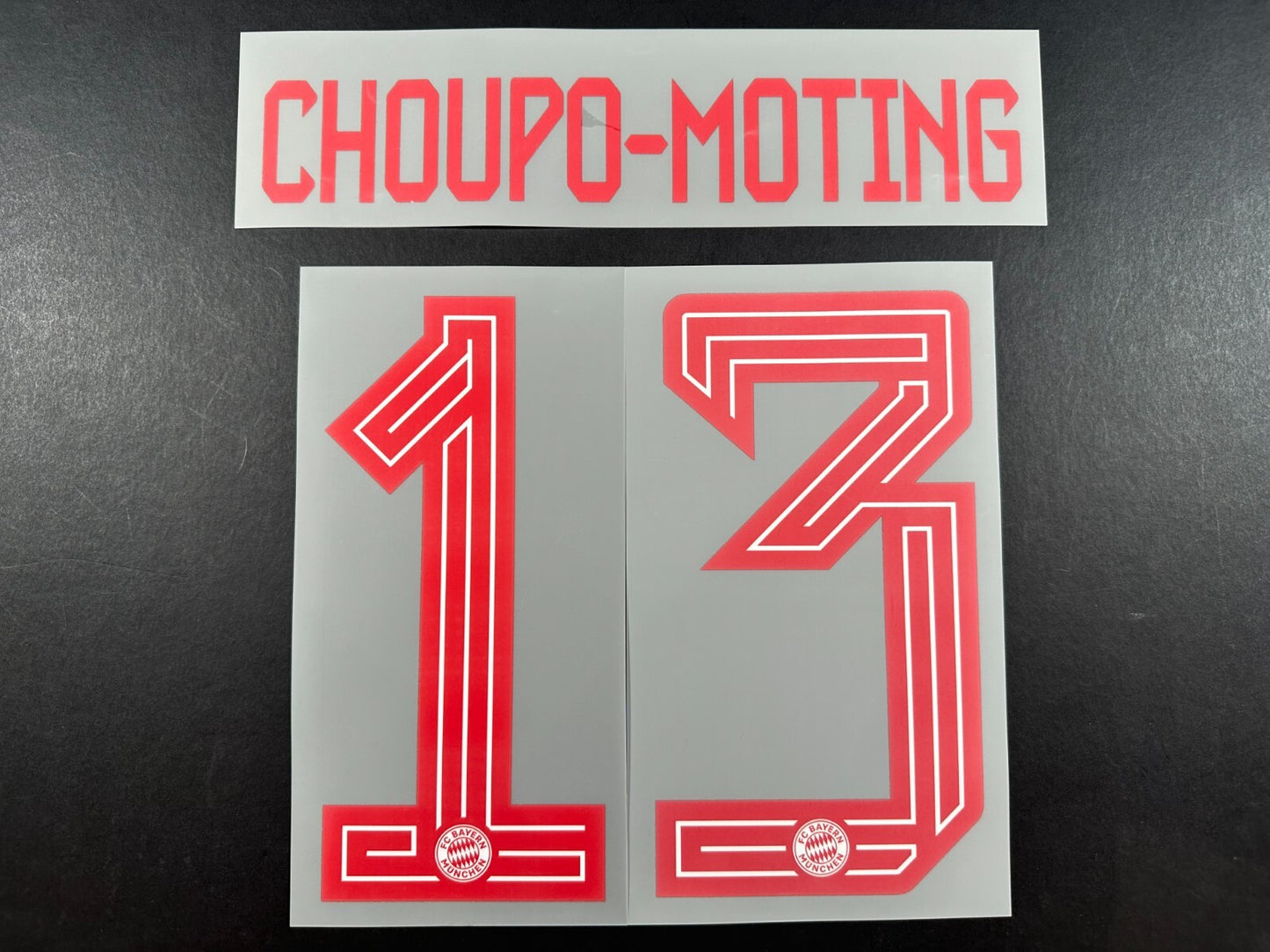 2023 2024 OFFICIAL BAYERN MUNICH CHOUPO - MOTING 13 HOME RED PLAYER SIZE NAMESET