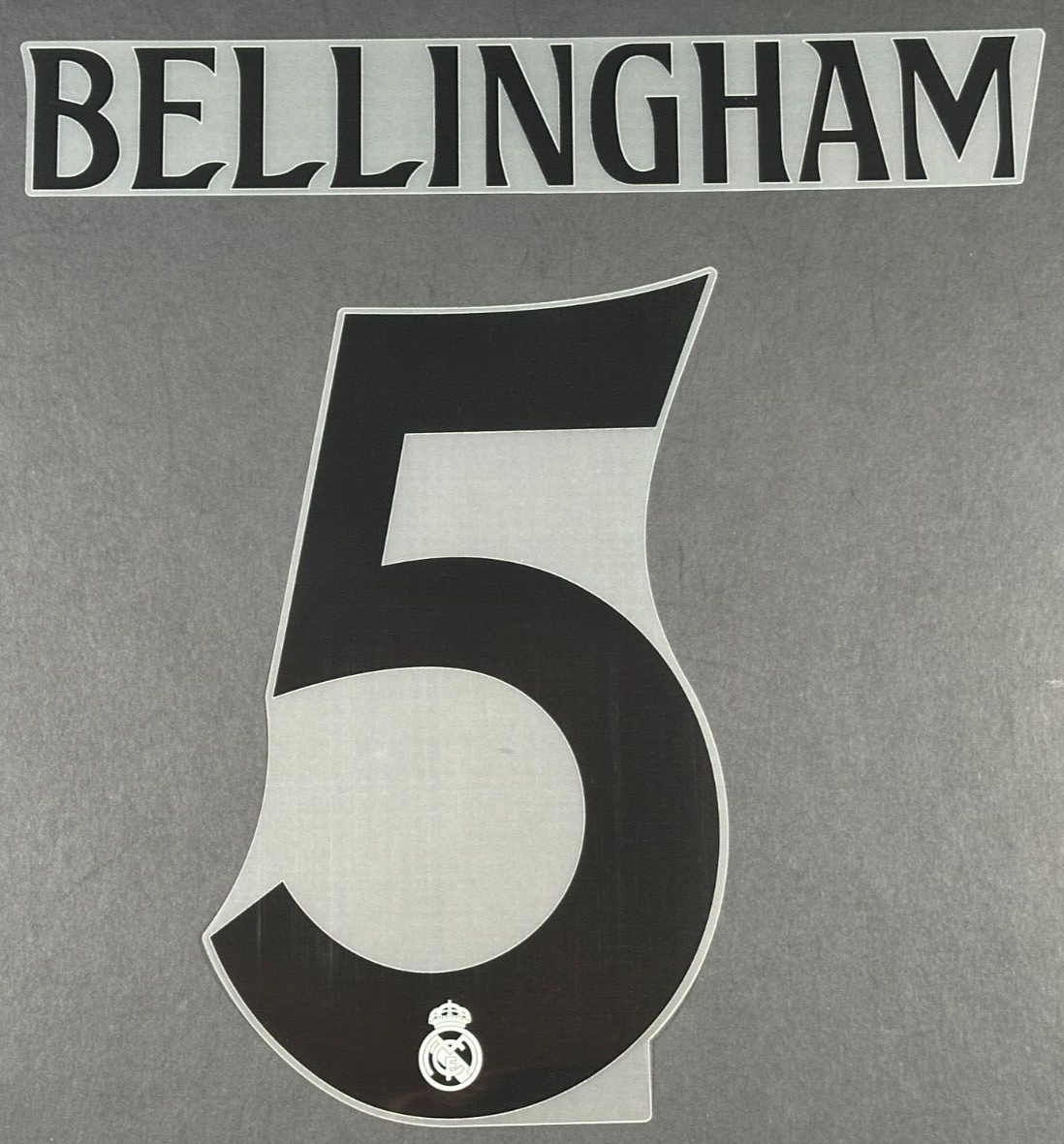 24/25 REAL MADRID BELLINGHAM 5 OFFICIAL AVERY DENNISON HOME PLAYER SIZE NAME SET