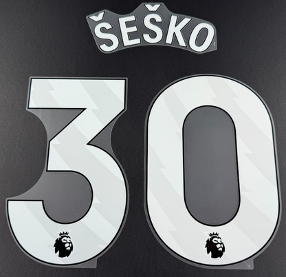 MAN UTD 2025 - 2026 SESKO 30 OFFICIAL AVERY DENNISON WHITE PLAYER SIZE SET
