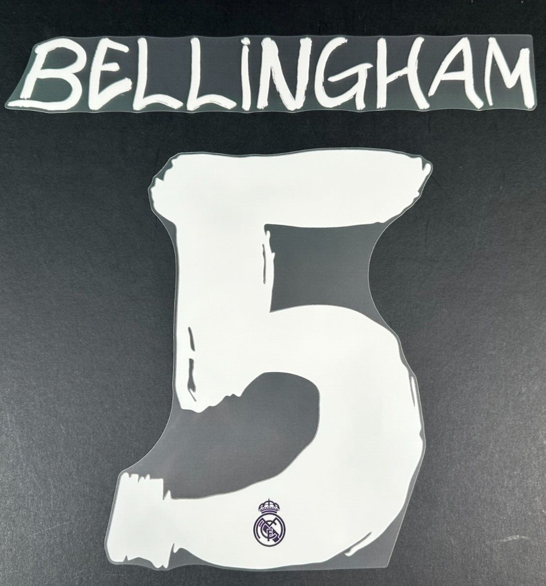 23/24 REAL MADRID BELLINGHAM 5 OFFICIAL AVERY DENNISON 4TH PLAYER SIZE NAME SET