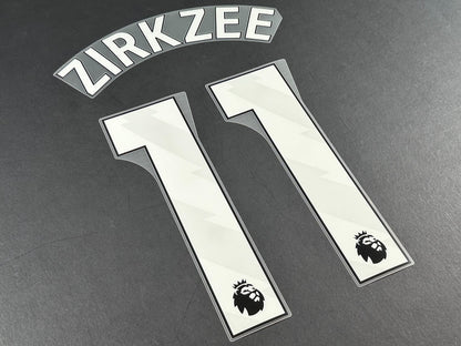 MAN UTD 2024  2025 HOJLUND 11 OFFICIAL AVERY DENNISON WHITE PLAYER SIZE NAME SET