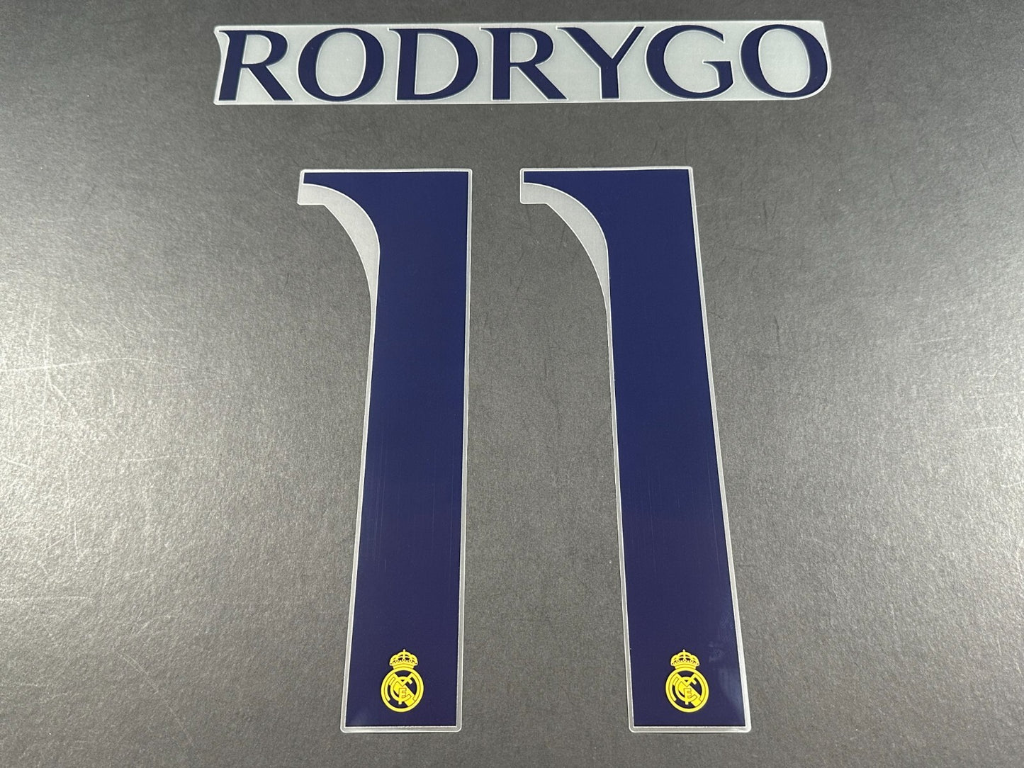 2023 2024 AVERY DENNISON REAL MADRID RODRYGO 11 HOME PLAYER SIZE NAMESET