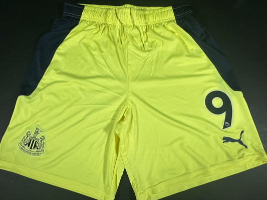 BRAND NEW 2020 2021 PUMA NEWCASTLE AWAY FOOTBALL SHORTS #9 MENS MEDIUM