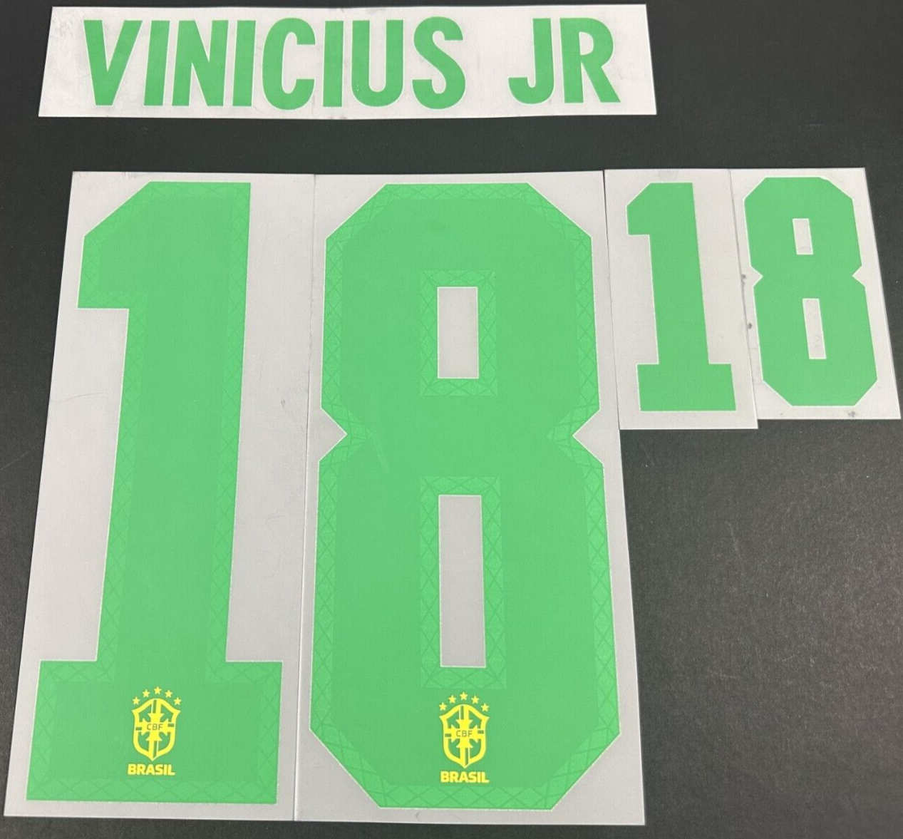 BRAZIL 2020 2021 OFFICIAL VINICIUS JR 18 HOME PLAYER SIZE NAMESET - 260MM