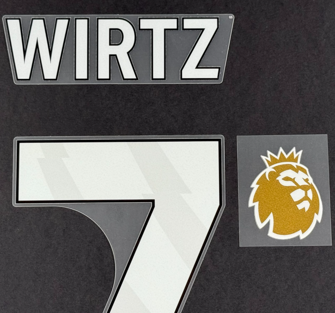 LIVERPOOL 25/26 WIRTZ 7 + CHAMPIONS SLEEVE PATCH AVERY DENNISON WHITE KIDS SIZE