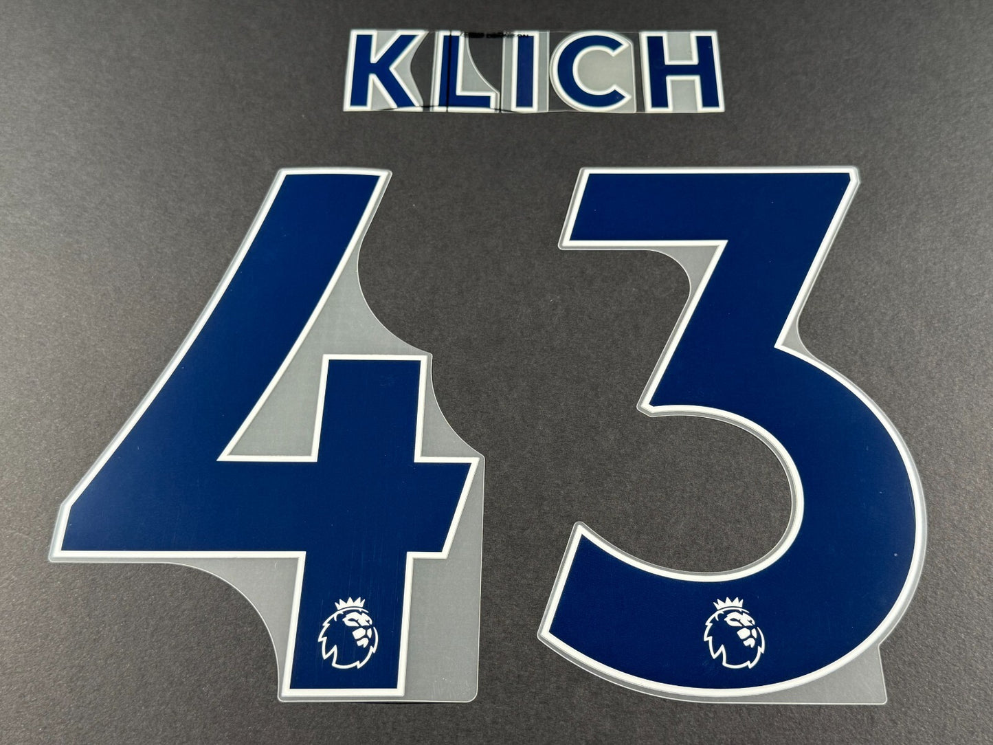 LEEDS UNITED 2022 2023 KLICH 43 OFFICIAL AVERY BLUE PLAYER SIZE NAME SET
