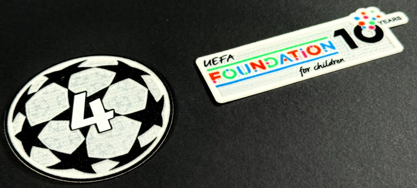 25 - 26 SPORTING ID UEFA CHAMPIONS LEAGUE 4 AJAX FC & FOUNDATION 10 YAERS PATCH