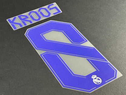 2021 2022 AVERY DENNISON REAL MADRID KROOS 8 HOME PLAYER SIZE NAMESET