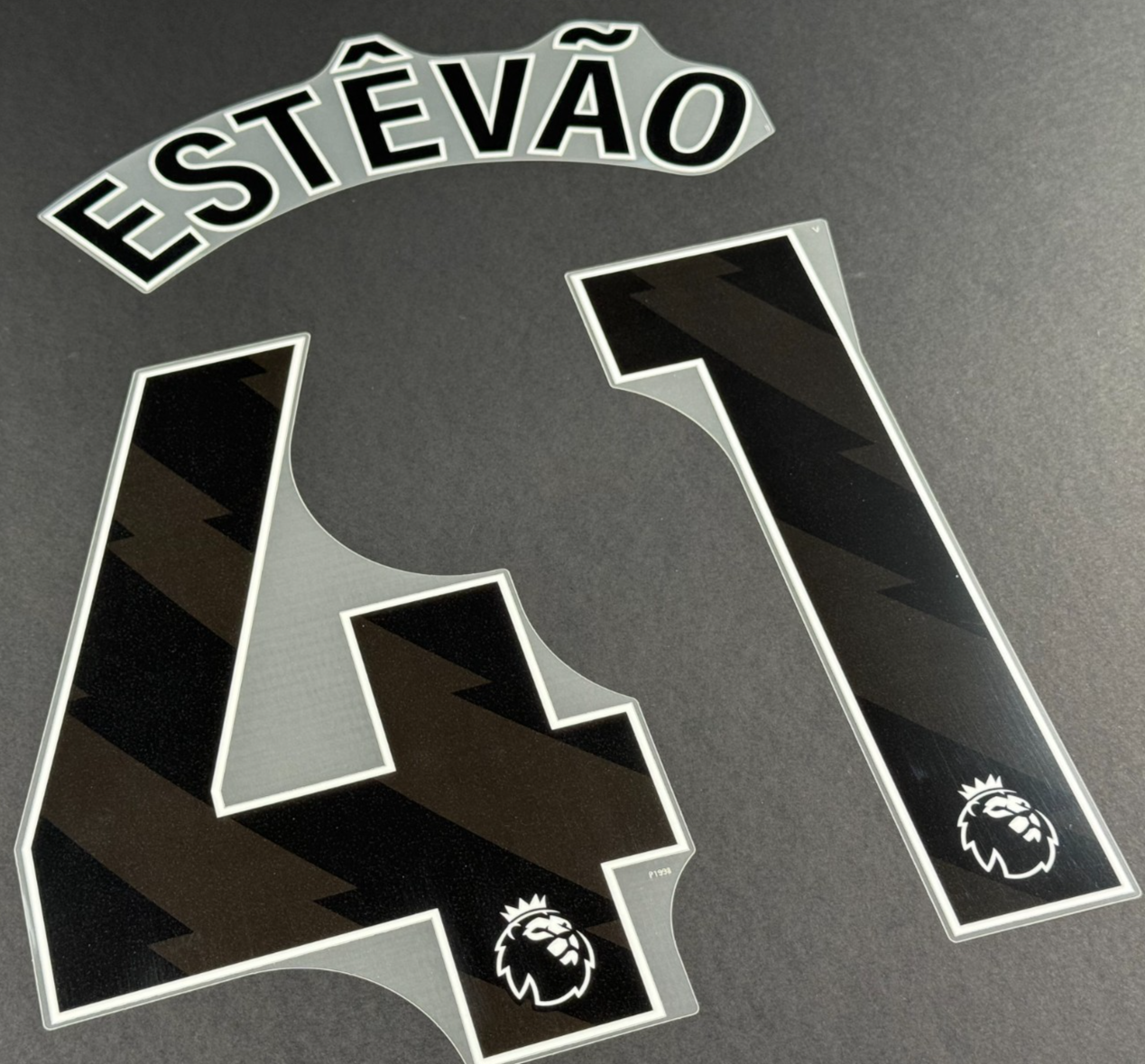 2025 2026 OFFICIAL CHELSEA ESTEVAO 41 BLACK HOME PLAYER SIZE NAMESET