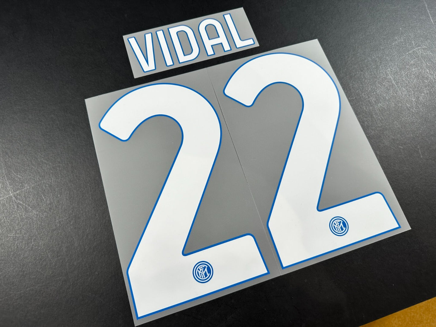INTER MILAN 2020 2021 VIDAL 22 OFFICIAL HOME WHITE PLAYER SIZE NAMESET