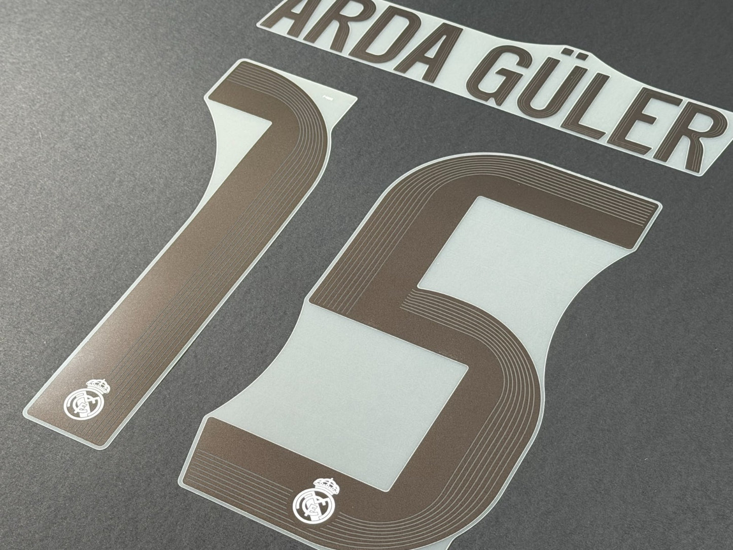 2025 2026 REAL MADRID ARDA GULER 15 OFFICIAL HOME PLAYER SIZE NAME SET