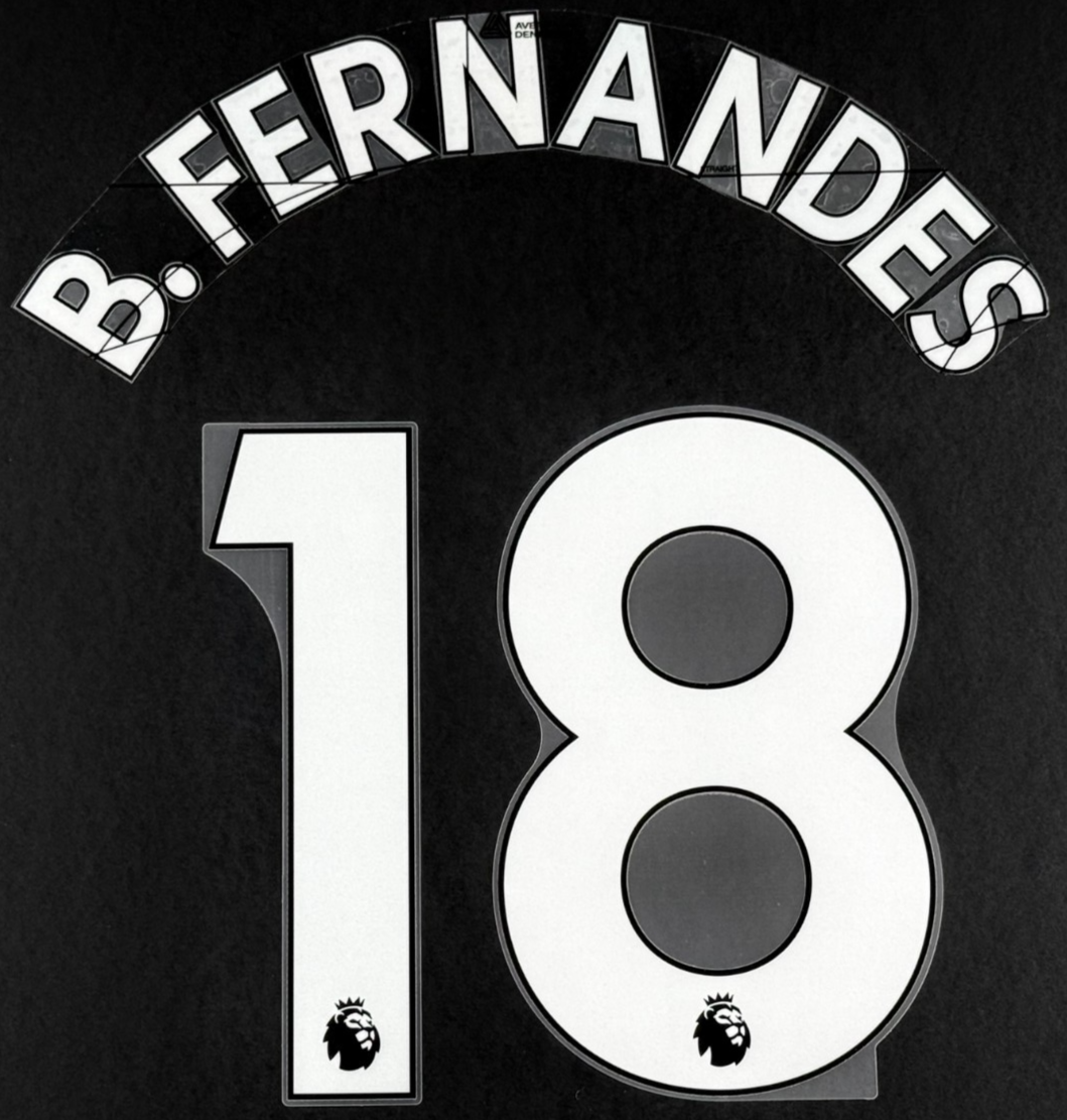 MAN UTD 19/23 B. FERNANDES 18 OFFICIAL AVERY DENNISON WHITE PLAYER SIZE NAME SET