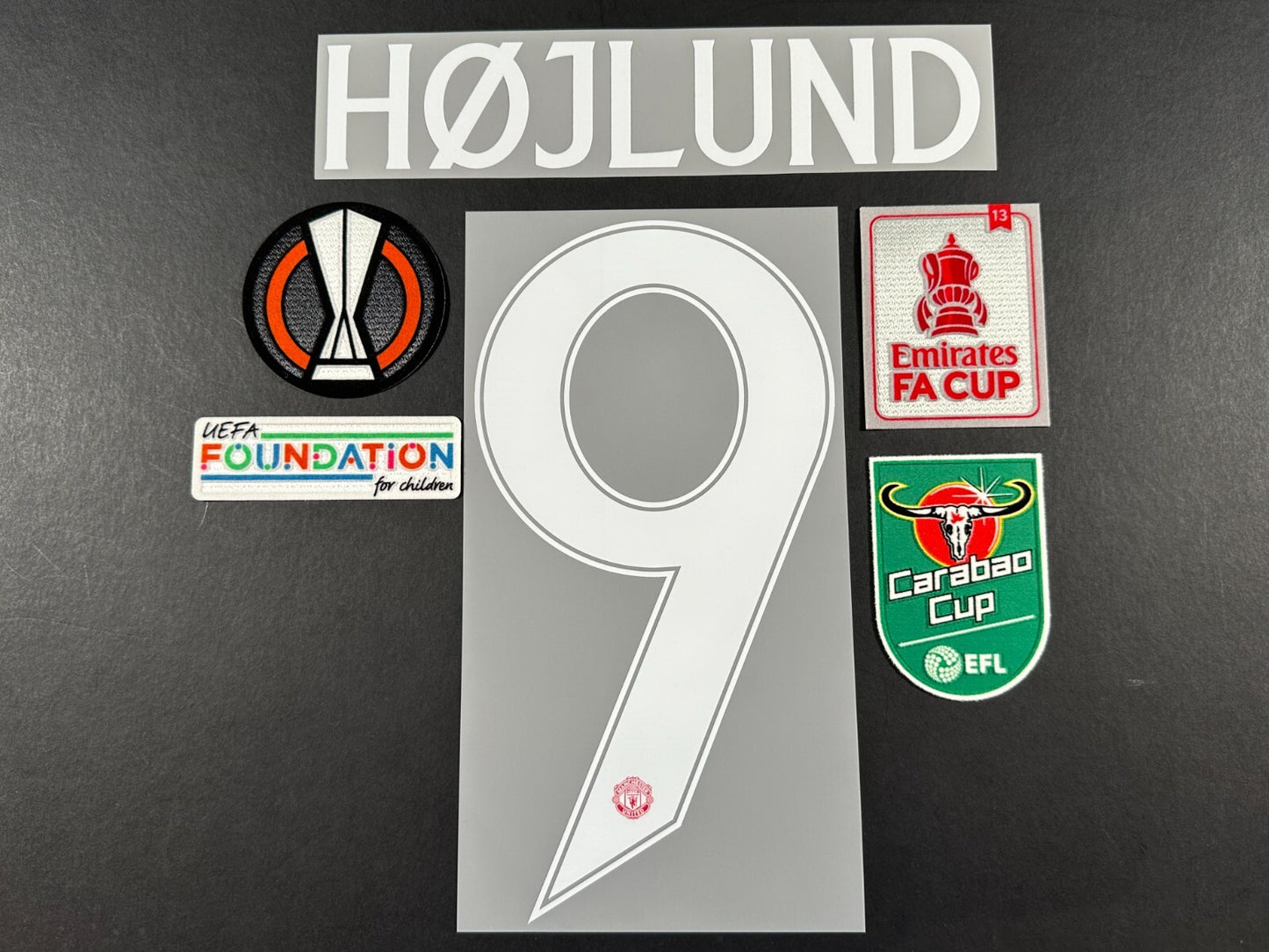 2024 2025 OFFICIAL MAN UNITED HOJLUND 9 WITH SLEEVE PATCHES PLAYER SIZE