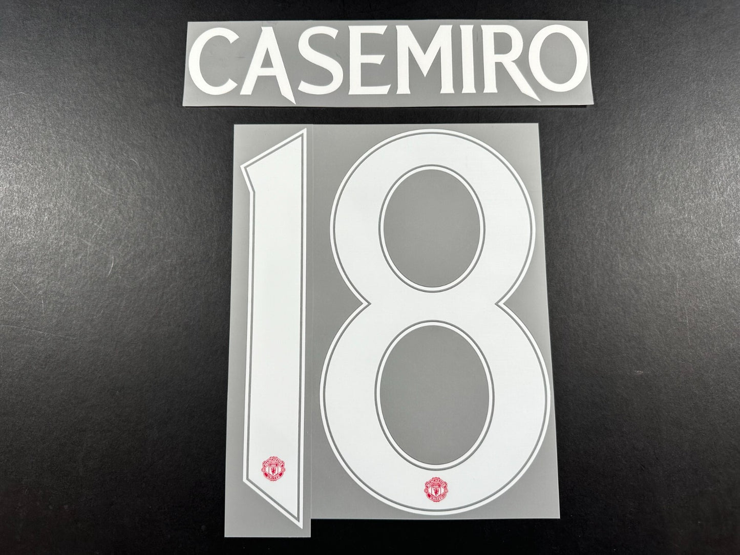 2024 2025 OFFICIAL MAN UNITED CASEMIRO 18 WHITE CUP PLAYER SIZE NAMESET