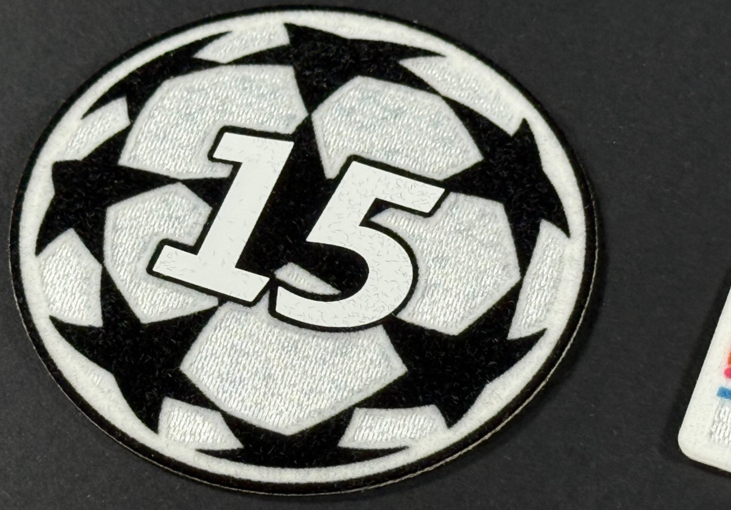 25 / 26 REAL MADRID 15 X  SLEEVE PATCH + 10 YEARS UEFA FOUNDATION PATCH OFFICIAL