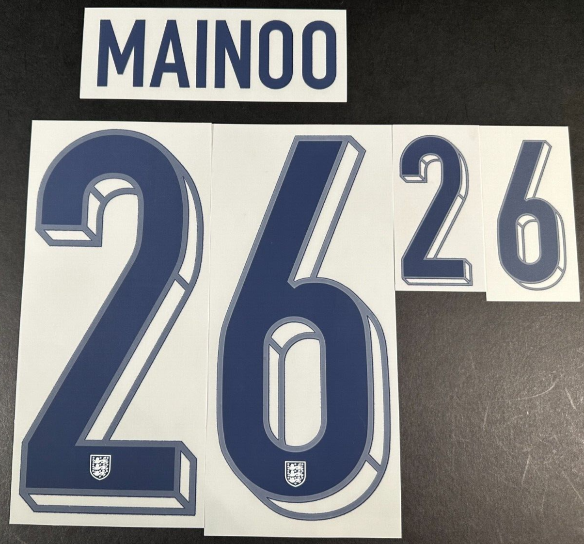 ENGLAND 2024-2025 OFFICIAL SPORTING ID MAINOO 26 HOME PLAYER SIZE NAME SET