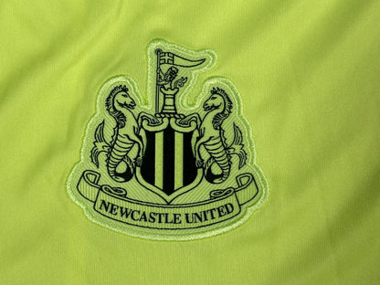 BRAND NEW 2020 2021 PUMA NEWCASTLE AWAY FOOTBALL SHORTS #9 MENS MEDIUM