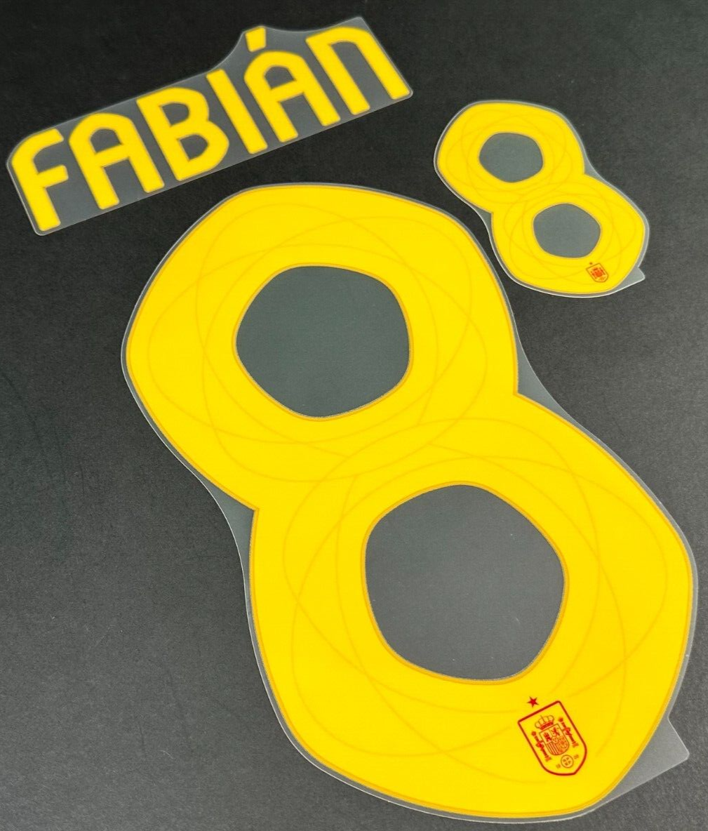 SPAIN 2024 2025 OFFICIAL AVERY DENNISON FABIAN 8 HOME PLAYER SIZE NAMESET