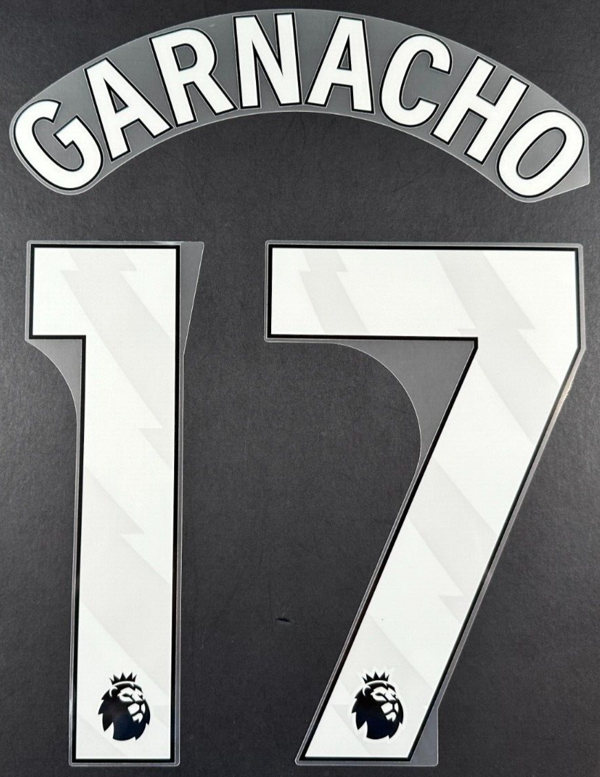 MAN UTD 23 - 25  GARNACHO 17 OFFICIAL AVERY DENNISON WHITE PLAYER SIZE NAME SET