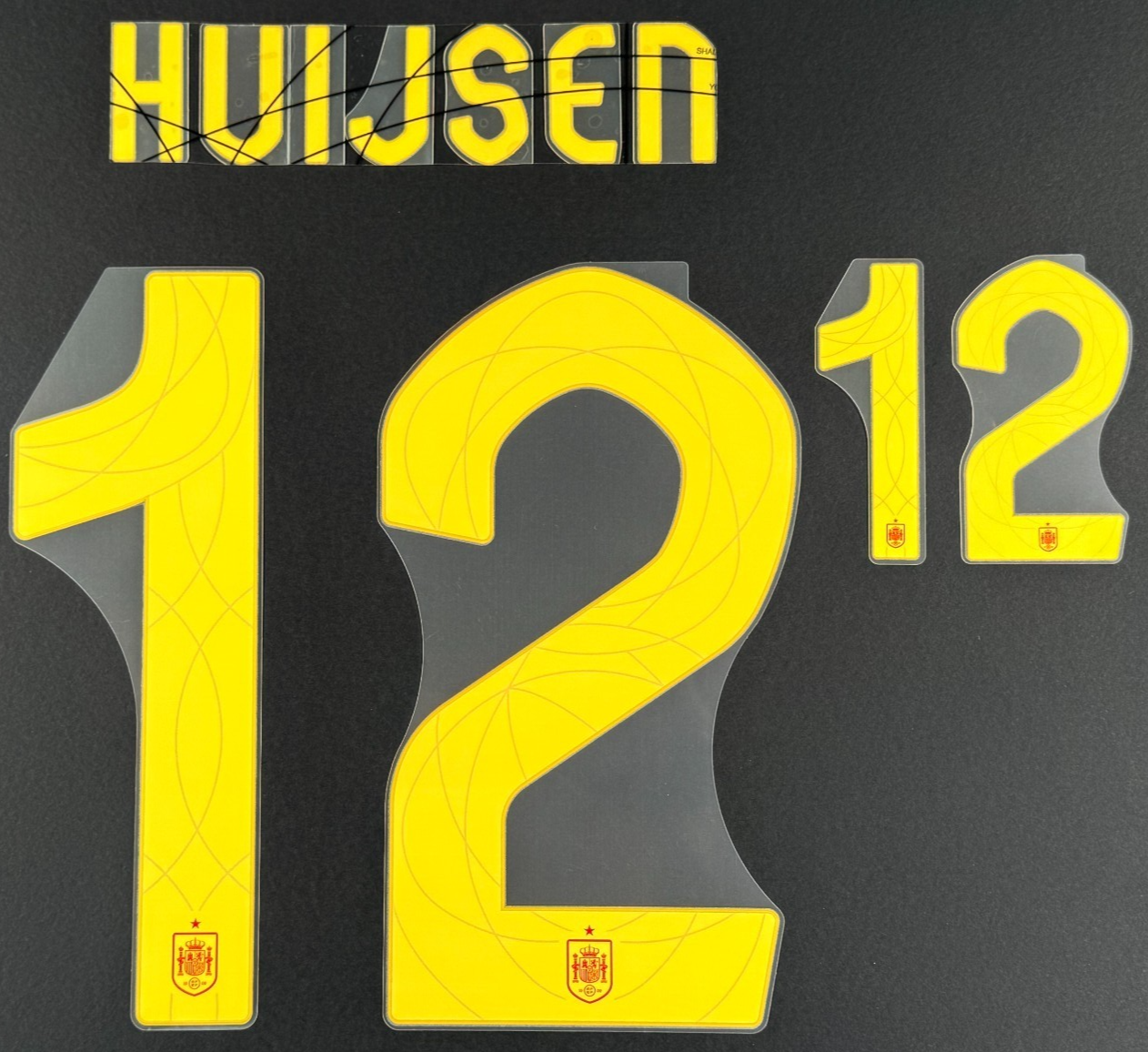 SPAIN 2024 2025 OFFICIAL AVERY DENNISON HUIJSEN 12 HOME PLAYER SIZE NAMESET