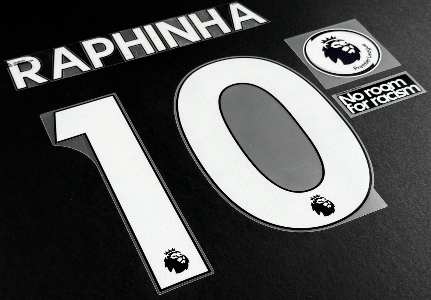 LEEDS UNITED 19-23 RAPHINHA 10 OFFICIAL AVERY DENNISON WHITE + PATCH SET