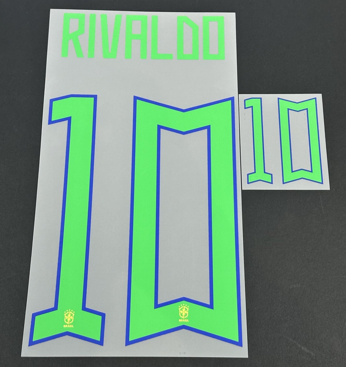 BRAZIL 2022 2023 OFFICIAL RIVALDO 10 HOME PLAYER SIZE NAMESET