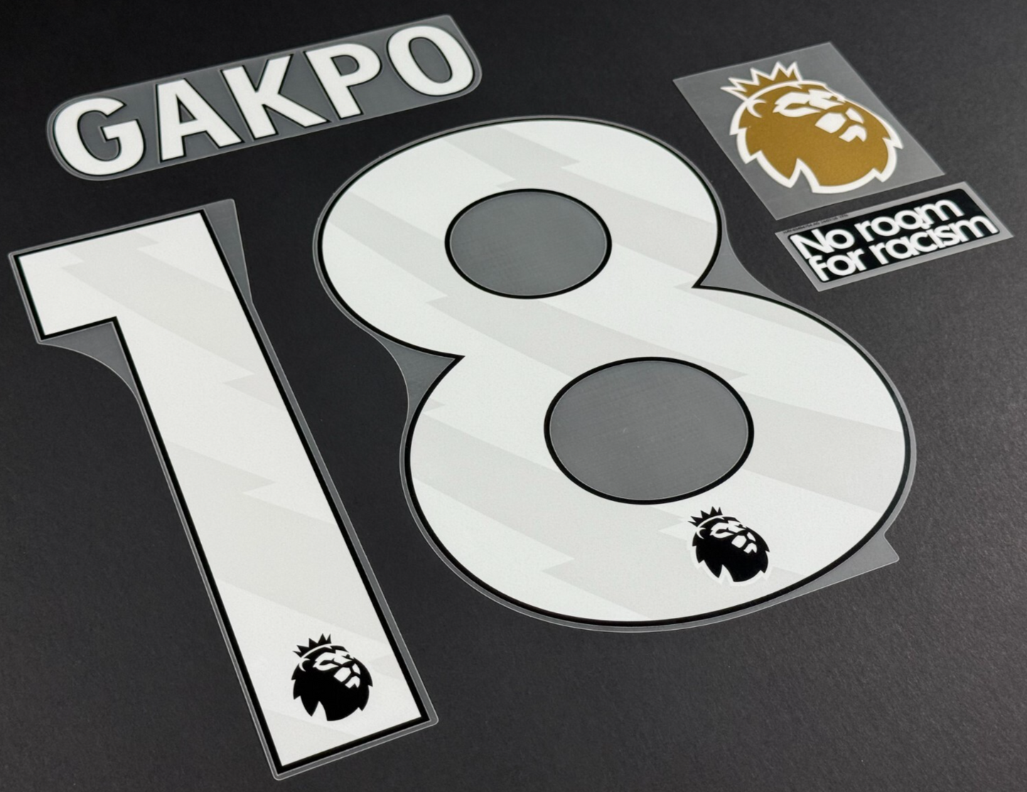 24/25 LIVERPOOL GAKPO 18 OFFICIAL AVERY DENNISON WHITE PLAYER SIZE + PATCHES
